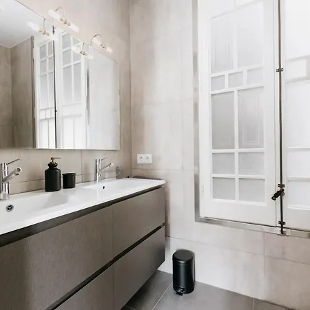 Apartment Llanos - Two Bedroom In Heart Of The *