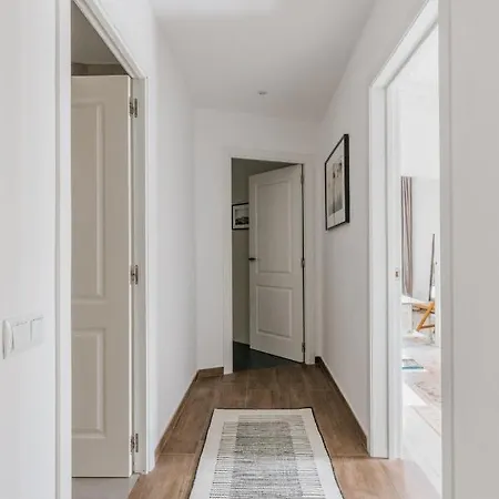 Llanos - Two Bedroom In Heart Of The Apartment