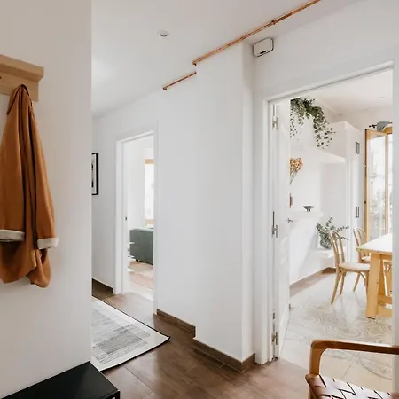 Llanos - Two Bedroom In Heart Of The Apartment Barcelona